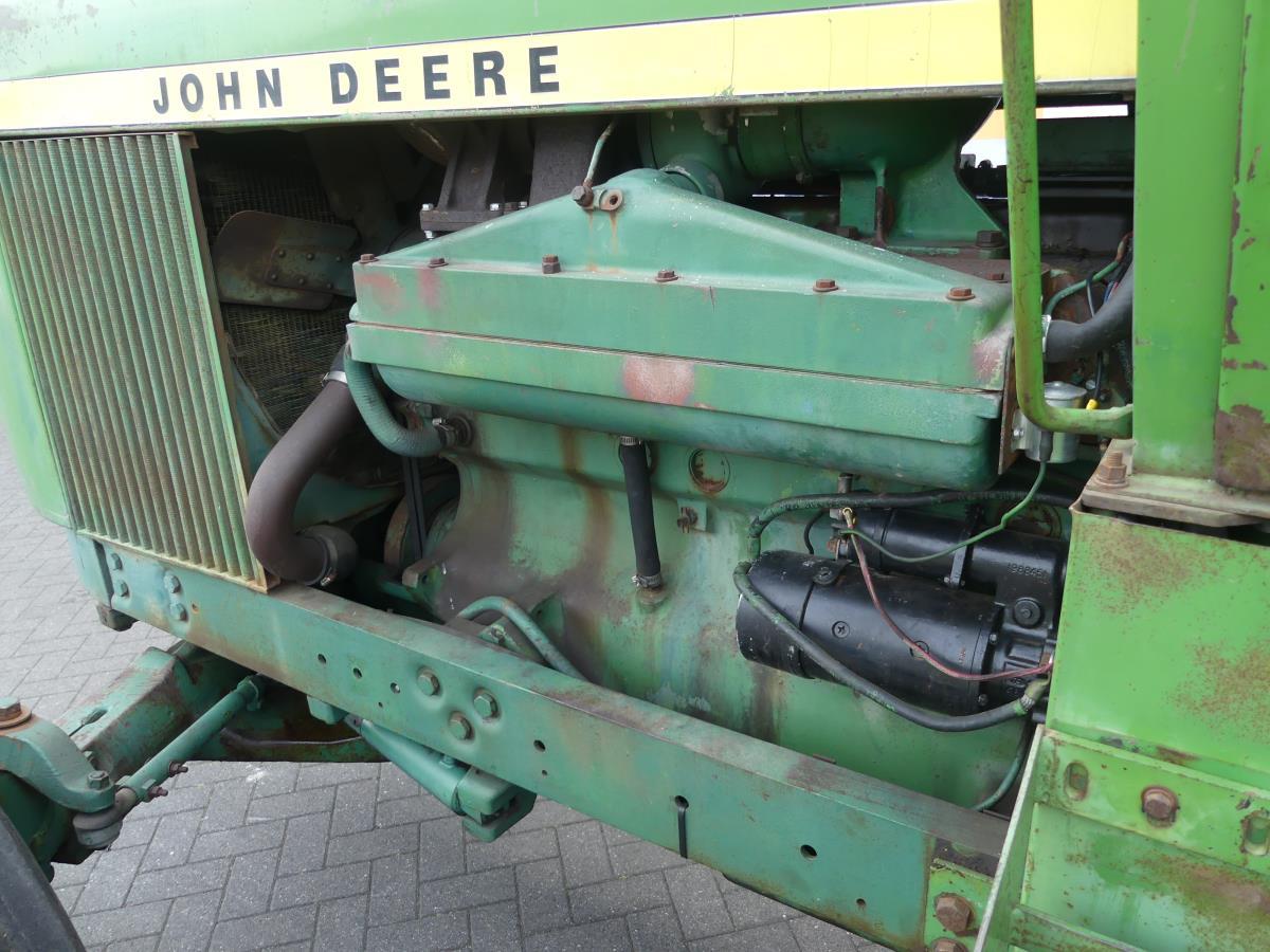 John-Deere 6030