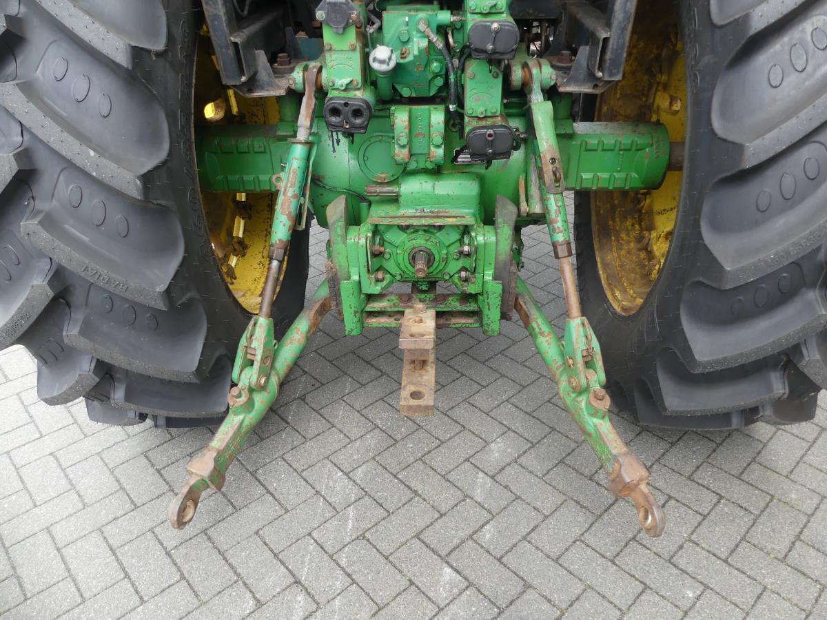 John-Deere 4450