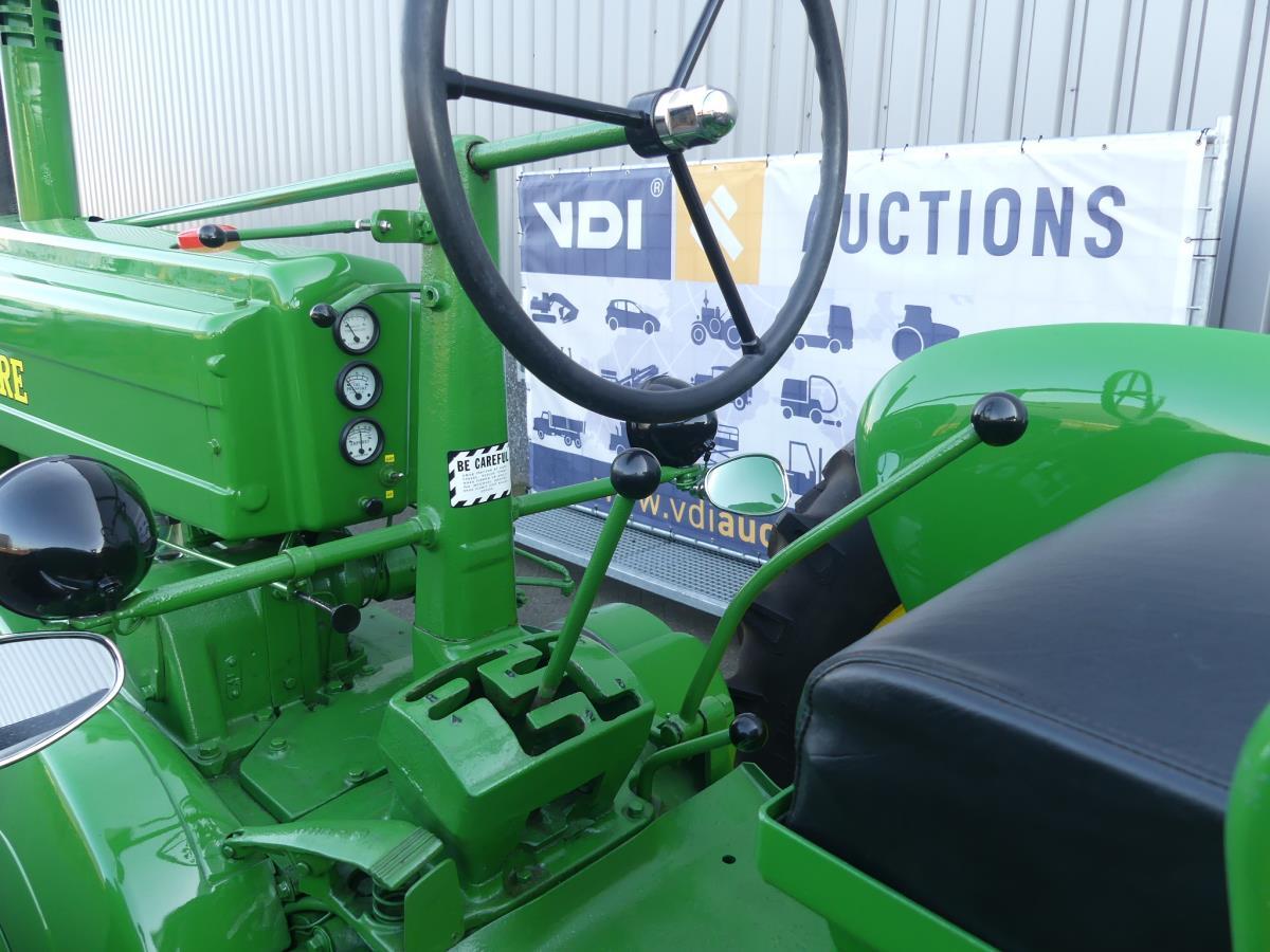 John-Deere A