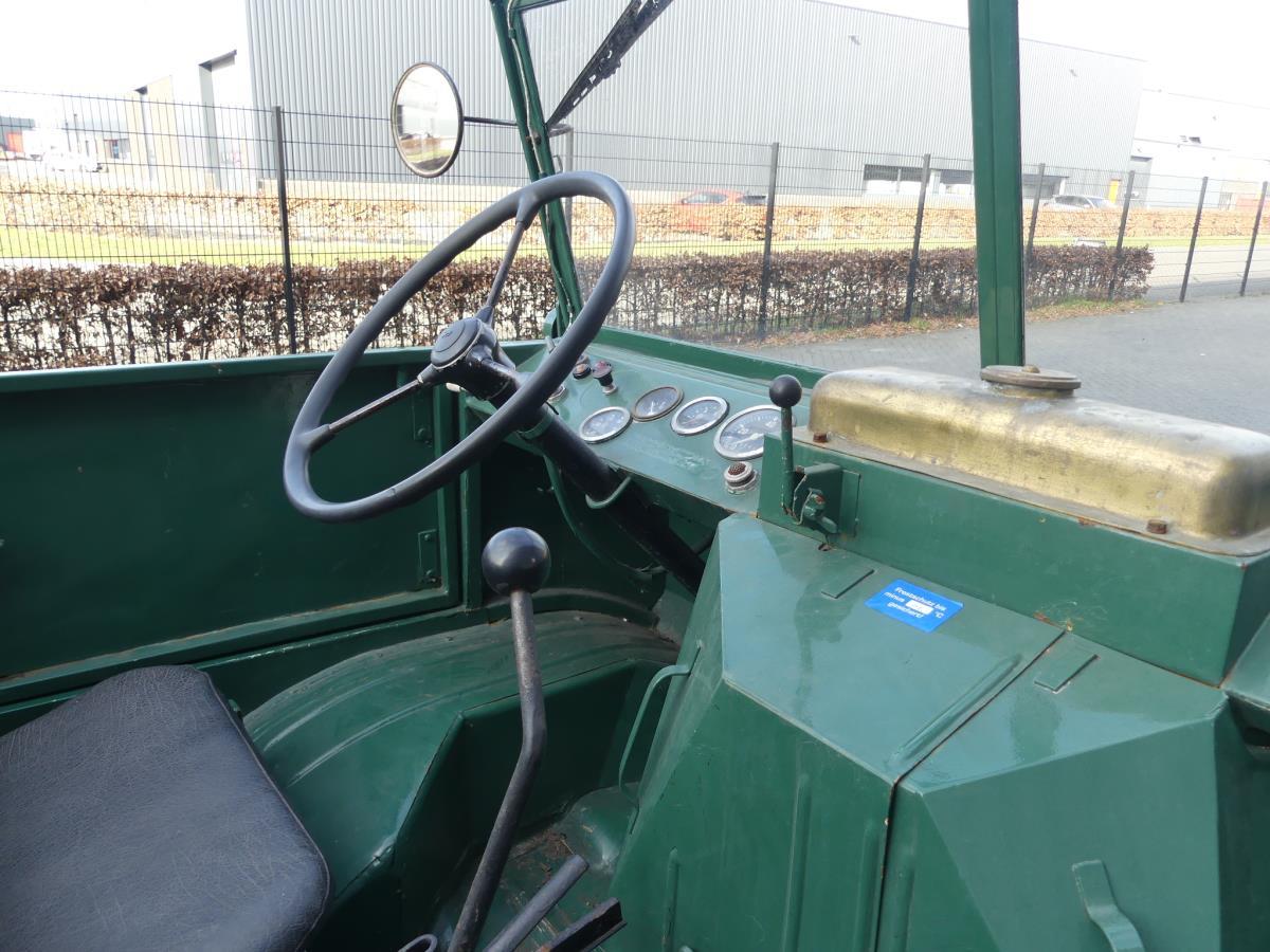 Mercedes-Benz Unimog