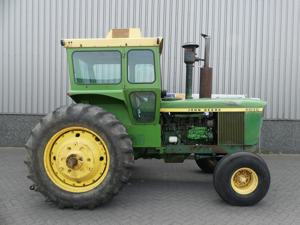 John-Deere 6030