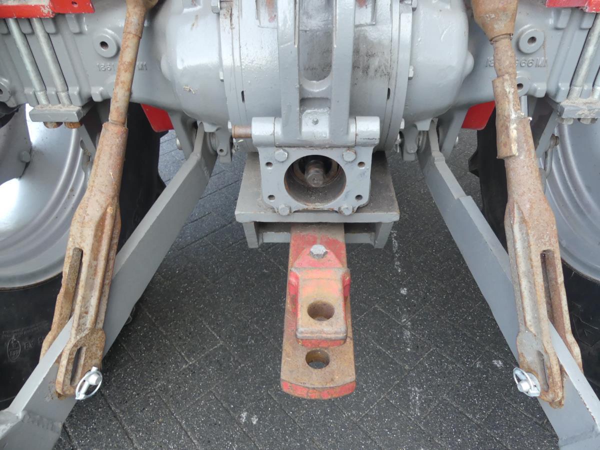 Massey-Ferguson 1200