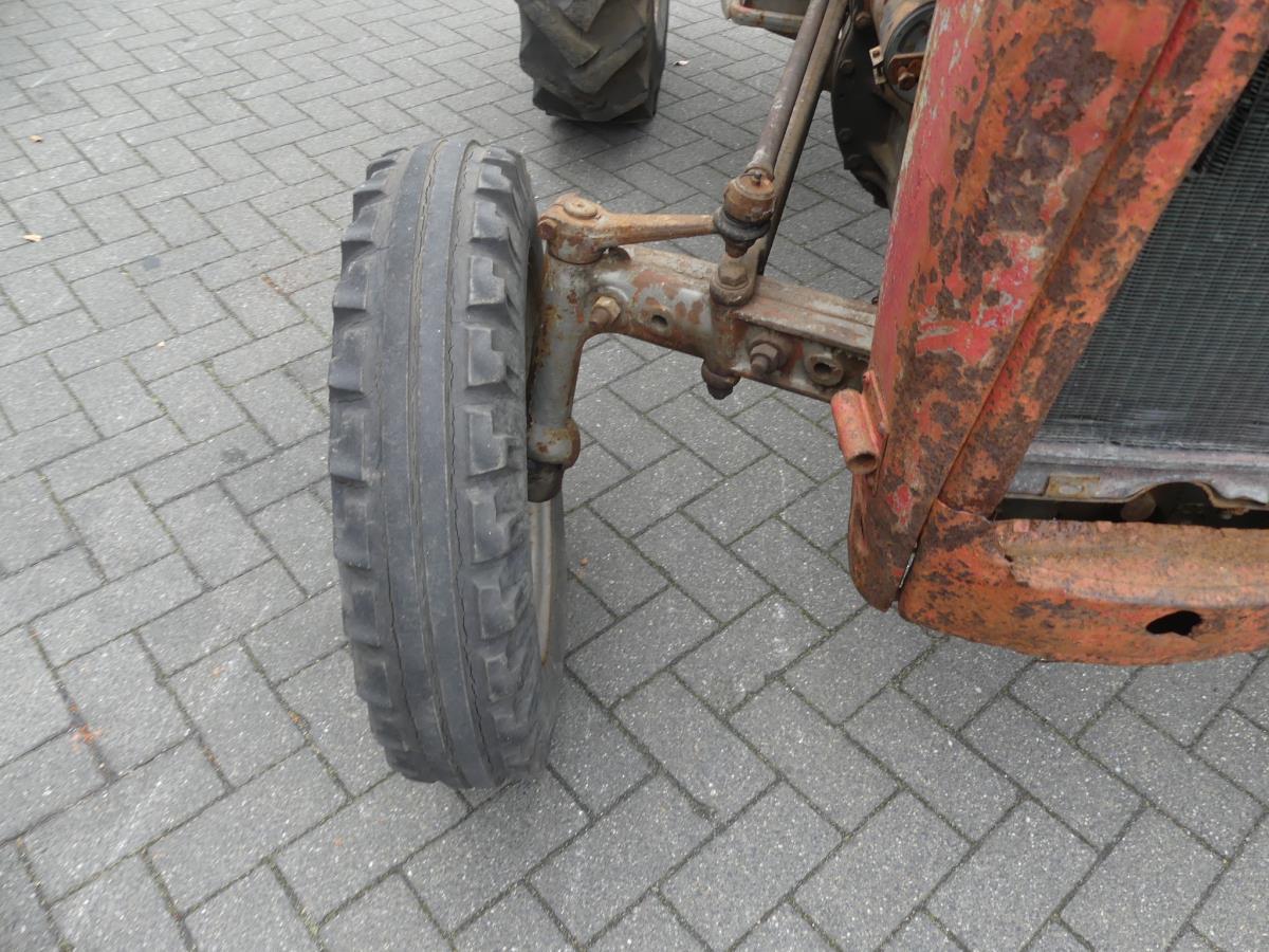 Massey-Ferguson 35