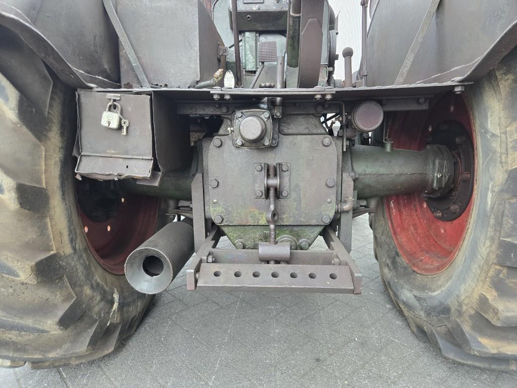 Munktells GBMV-1 Woodgas tractor running on woodgas