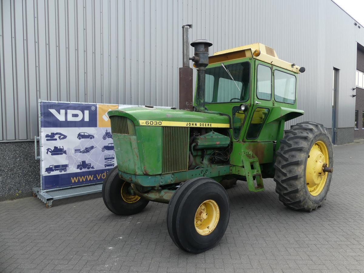 John-Deere 6030
