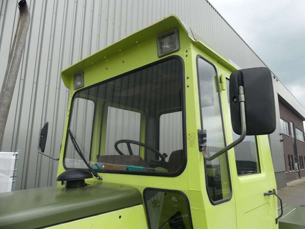 Mercedes Benz Trac 700