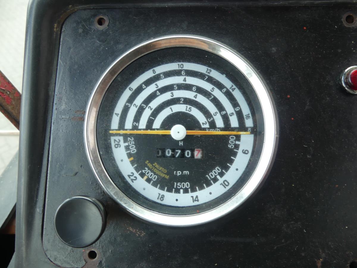 International 1055 4WD