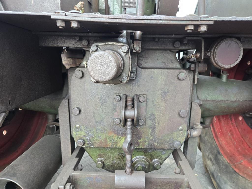 Munktells GBMV-1 Woodgas tractor running on woodgas