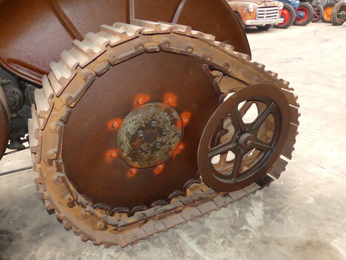 Lanz-Bulldog HR5 half track