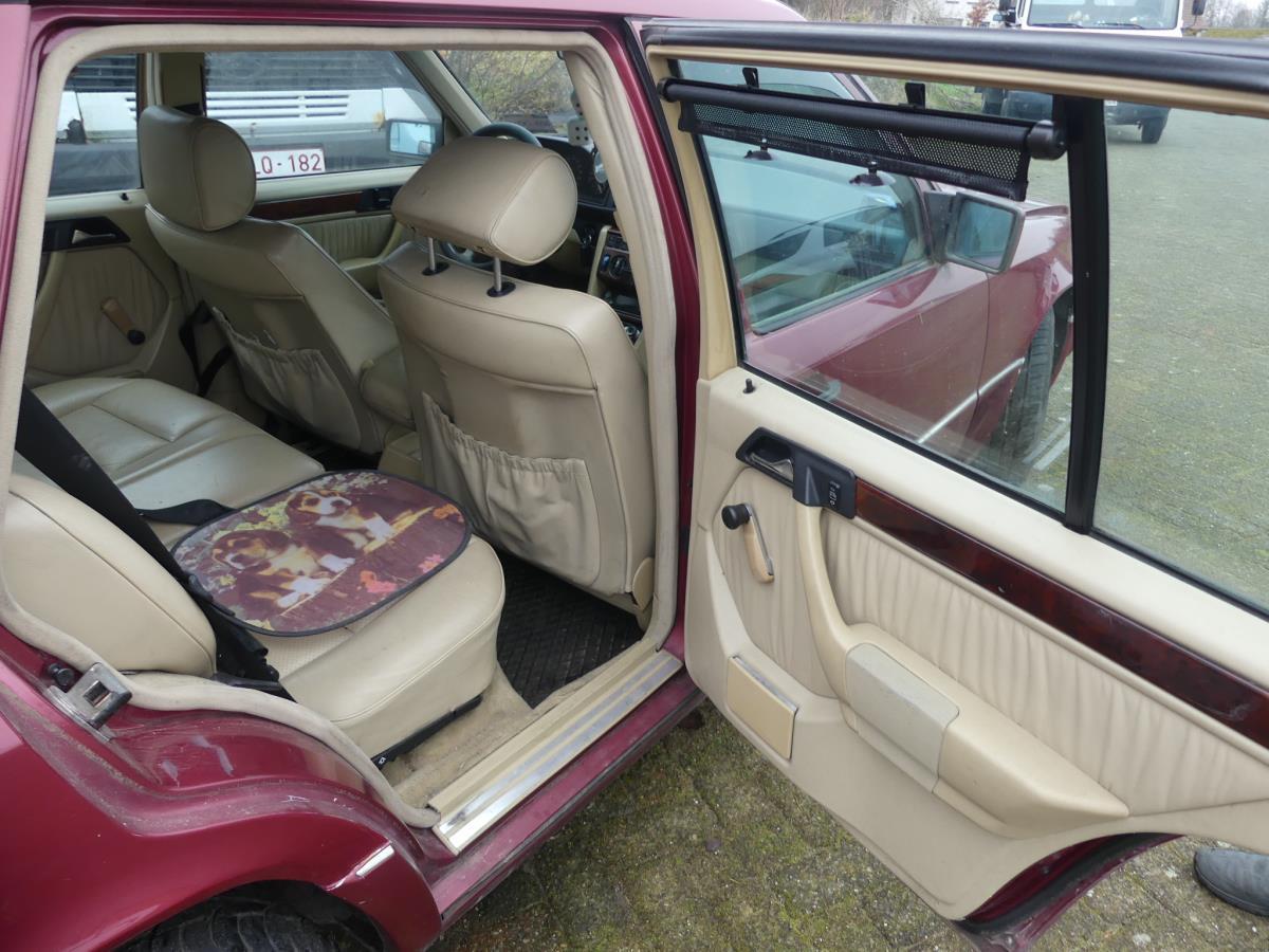 Mercedes-Benz 300 TDT