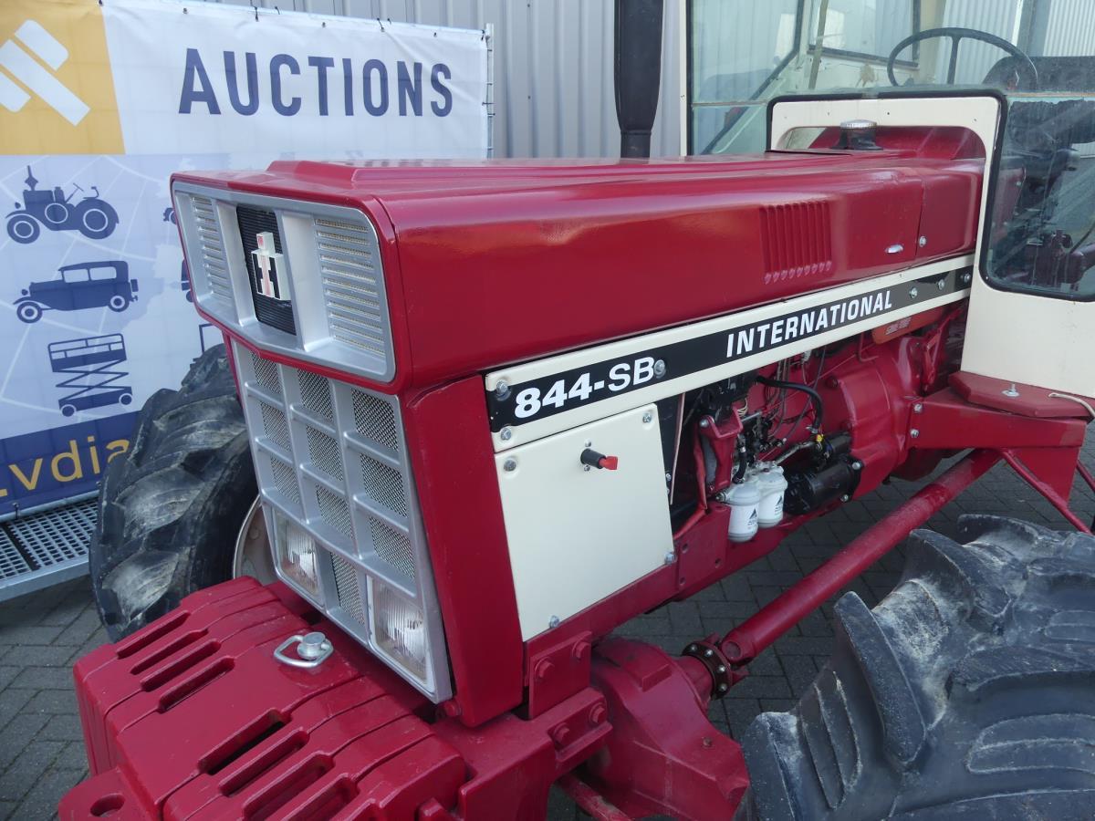 International 844S