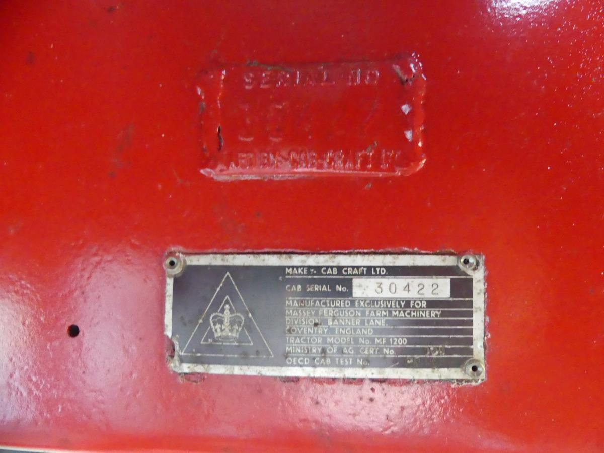 Massey-Ferguson 1200