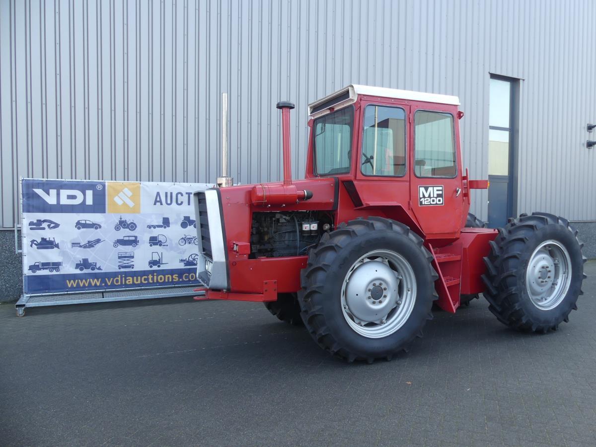 Massey-Ferguson 1200