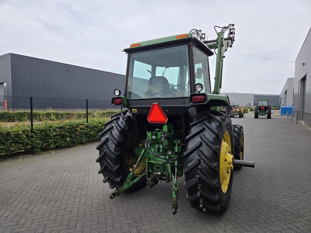 John-Deere 4450 with loader