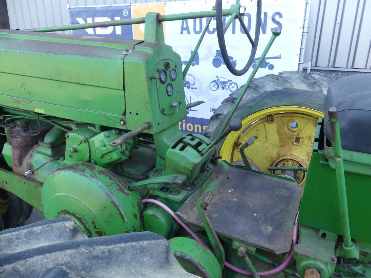 John-Deere 60