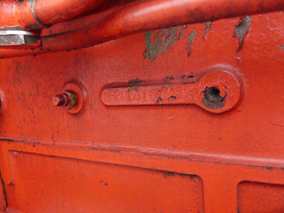 International 1055 4WD