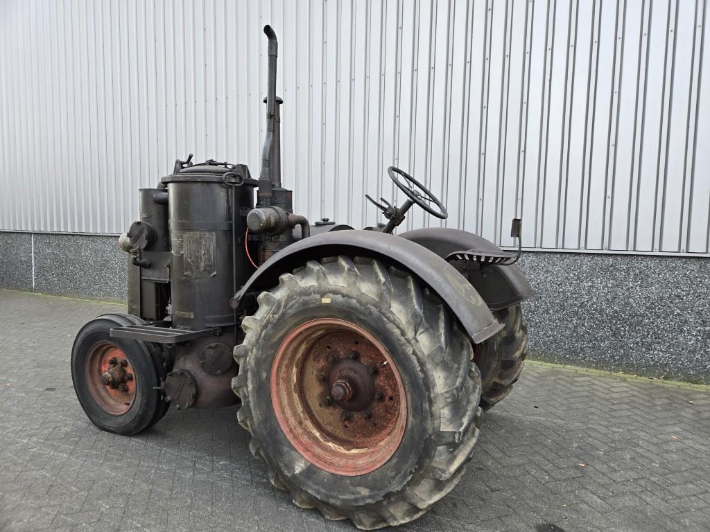 Munktells GBMV-1 Woodgas tractor running on woodgas