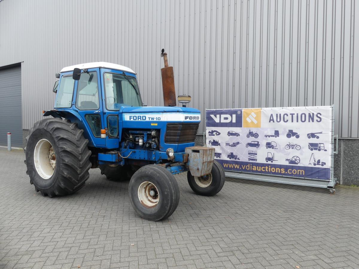 Ford TW10