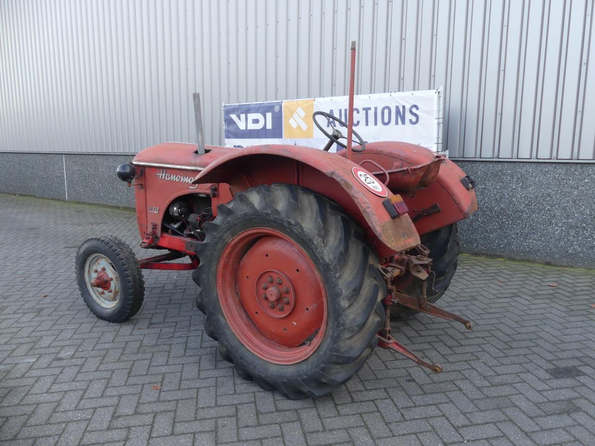 Hanomag R430