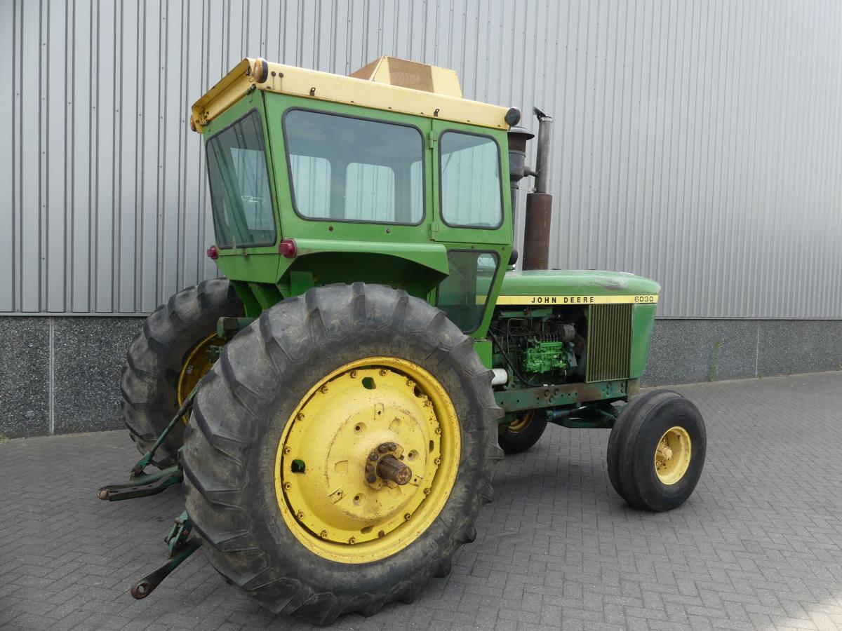 John-Deere 6030