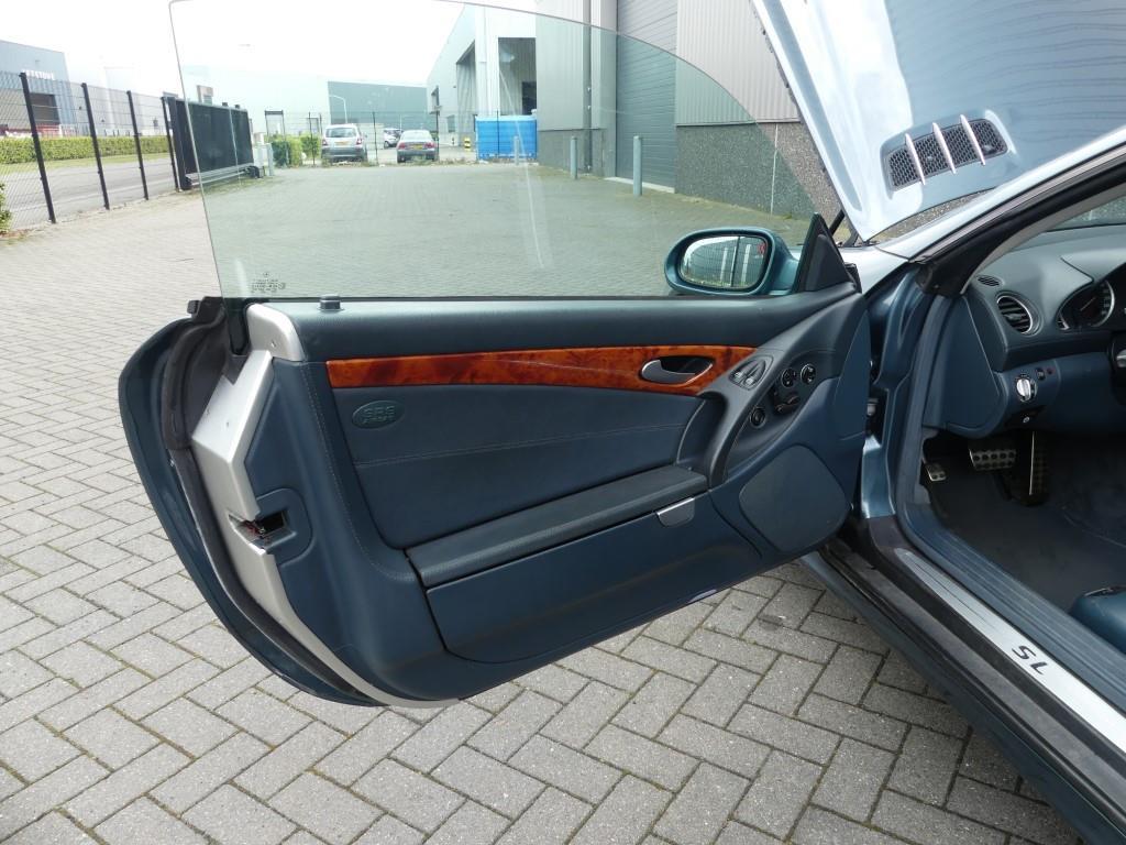 Mercedes-Benz SL500