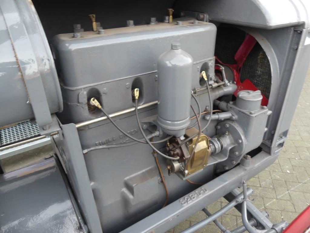 MC Cormick Deering 10/20 