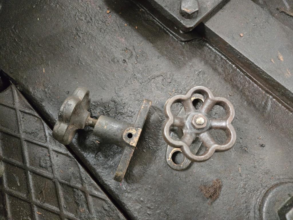 Munktells GBMV-1 Woodgas tractor running on woodgas