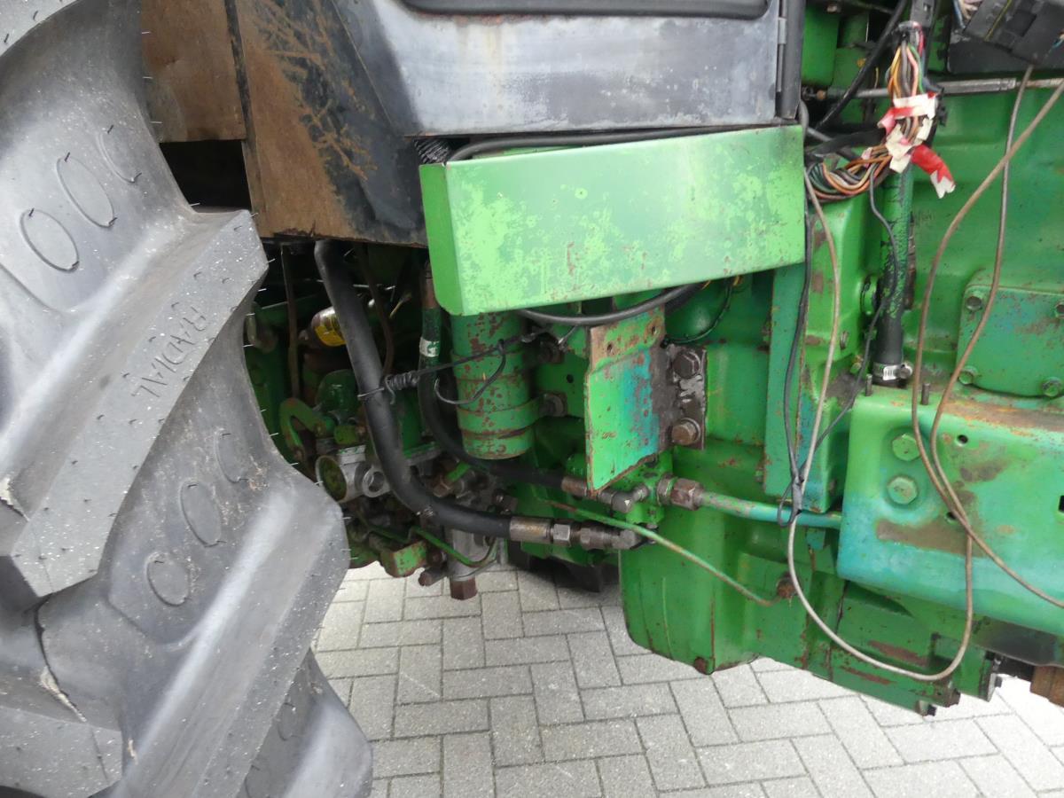 John-Deere 4450
