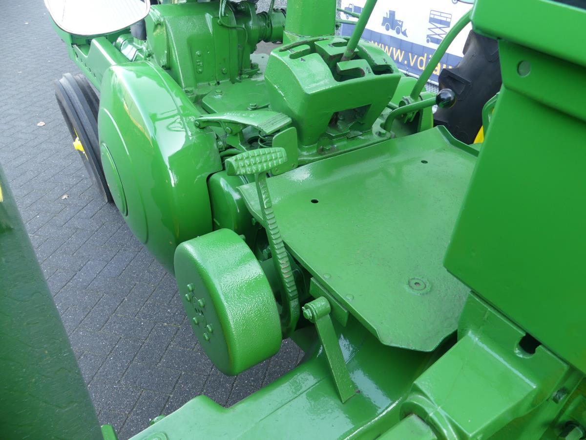 John-Deere A