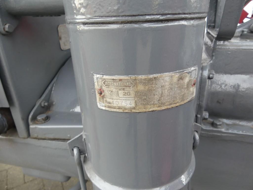 MC Cormick Deering 10/20 