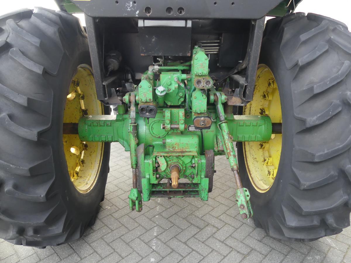 John-Deere 4450