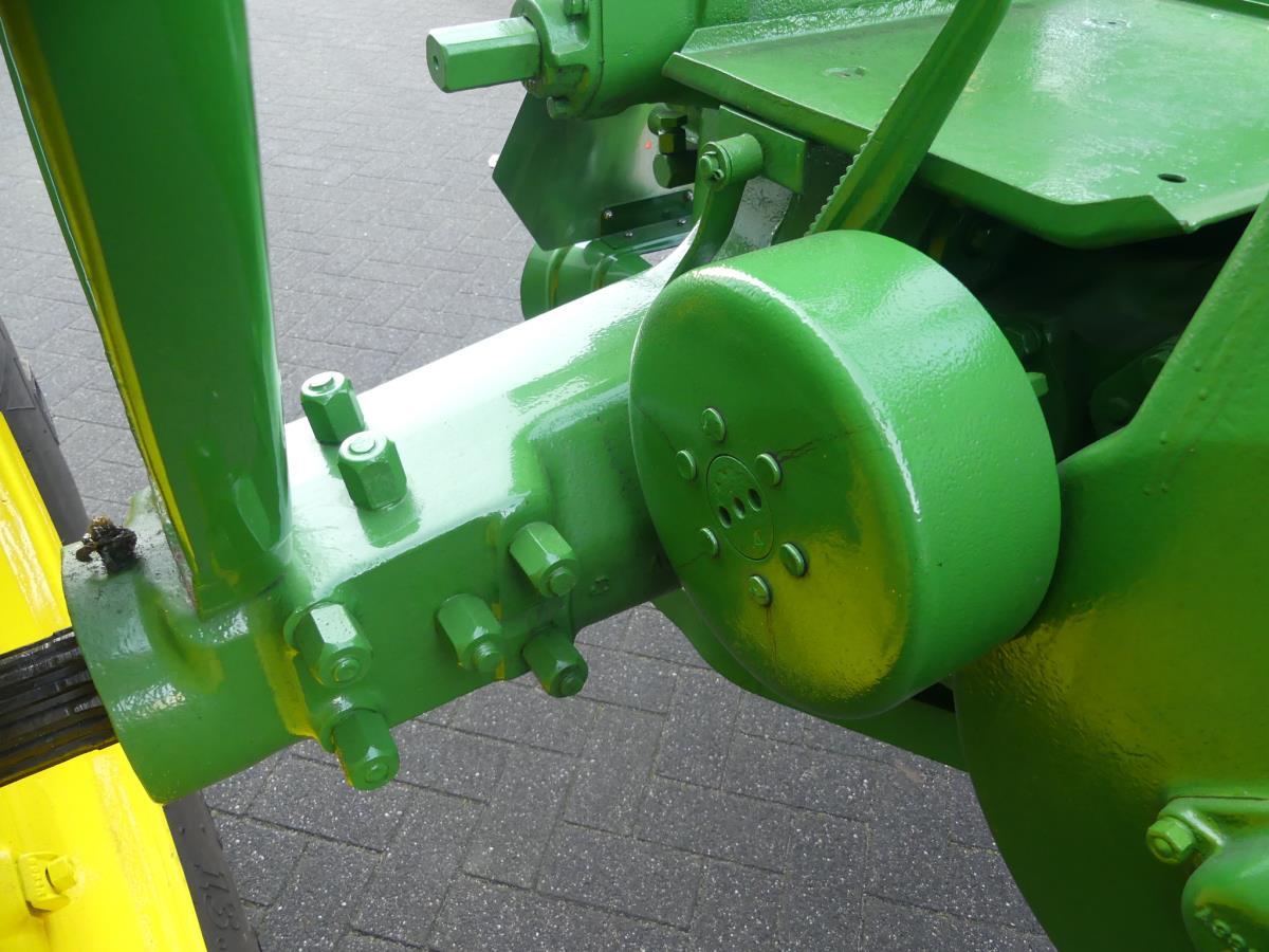 John-Deere A