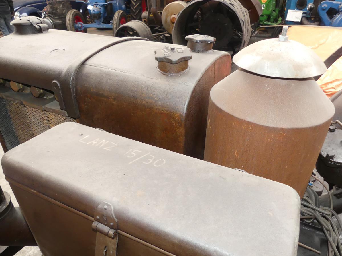 Lanz-Bulldog HR5 half track