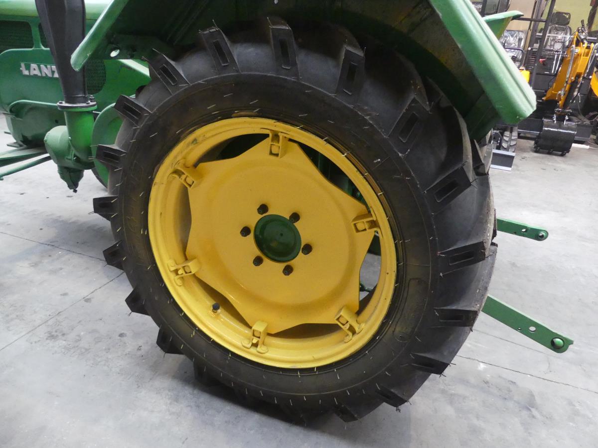 John Deere-Lanz D2416