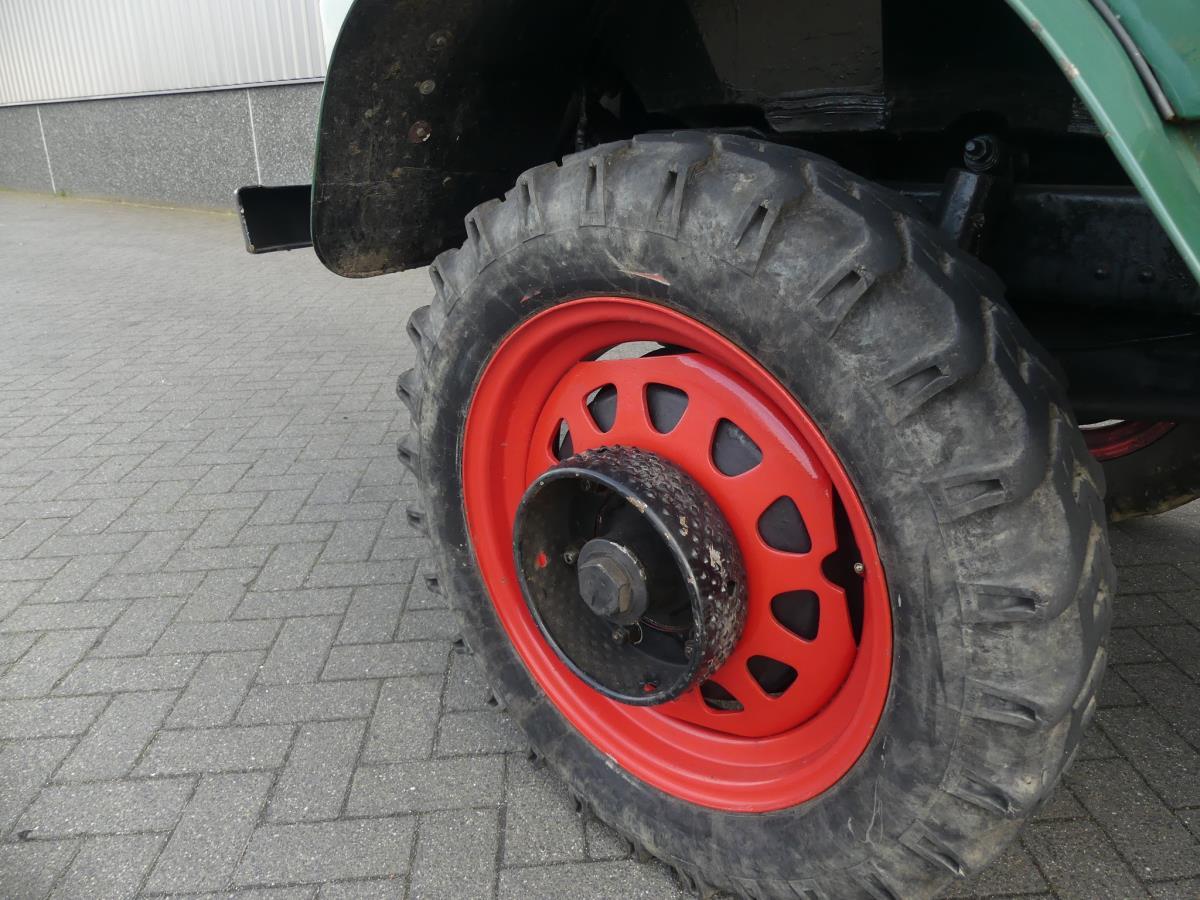 Mercedes-Benz Unimog