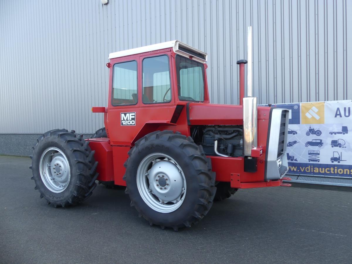 Massey-Ferguson 1200