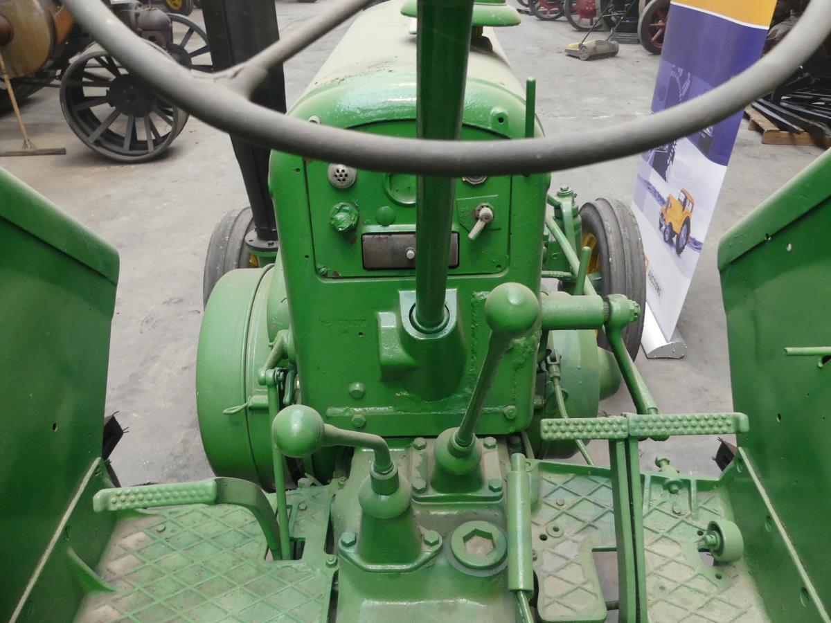 John Deere-Lanz D2416