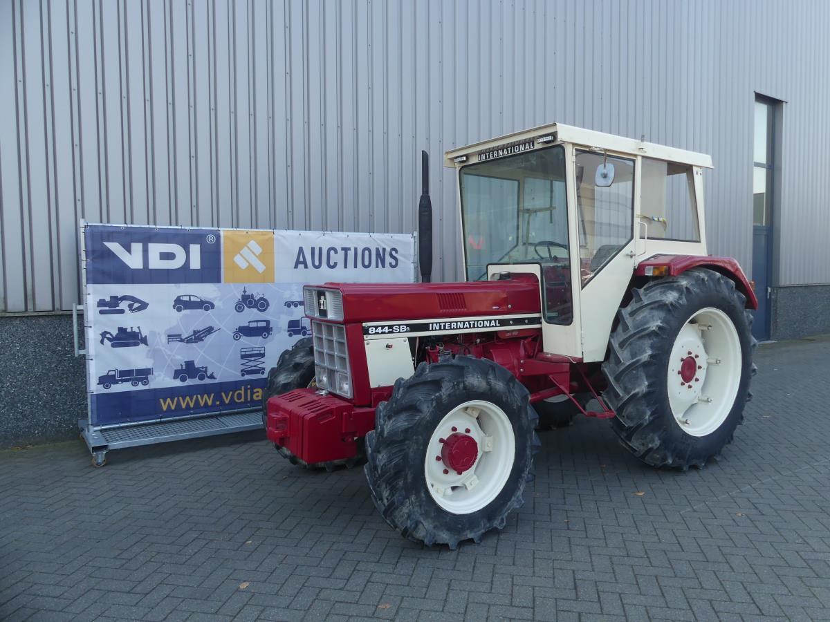 International 844S