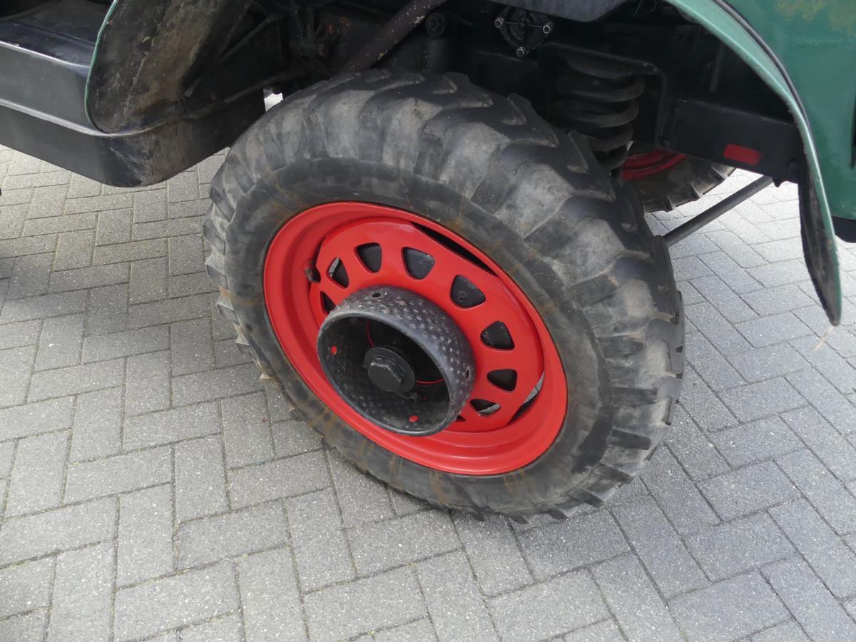 Mercedes-Benz Unimog
