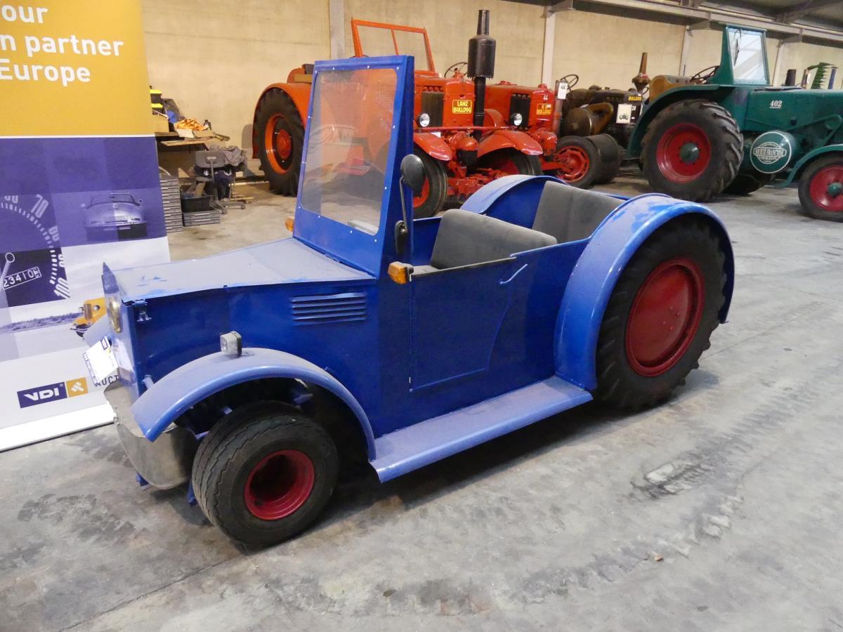 Lanz model tractor