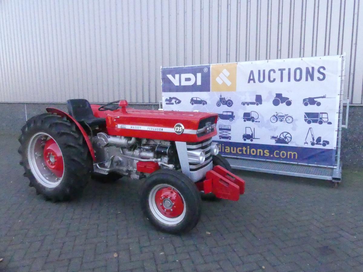 Massey-Ferguson 135