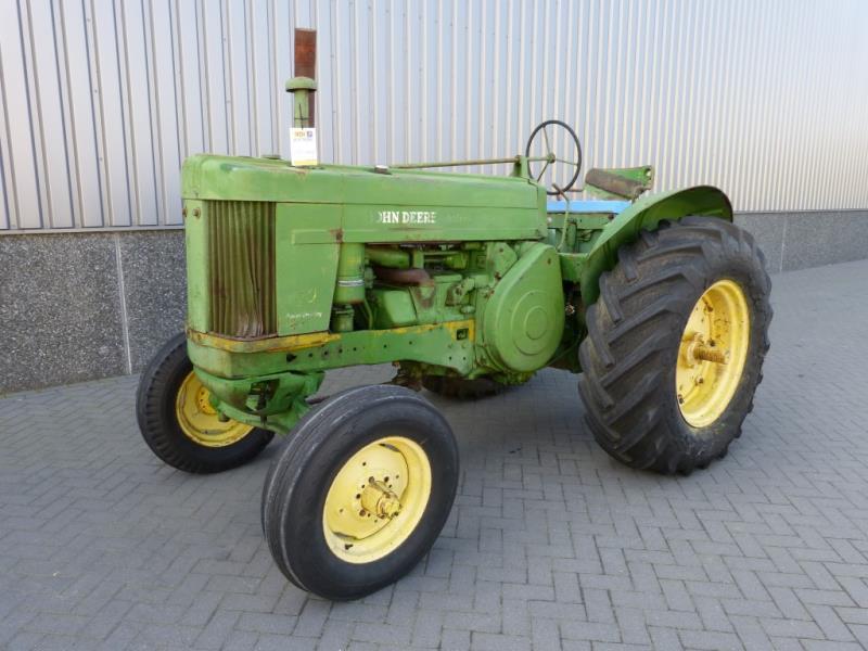 John-Deere 70