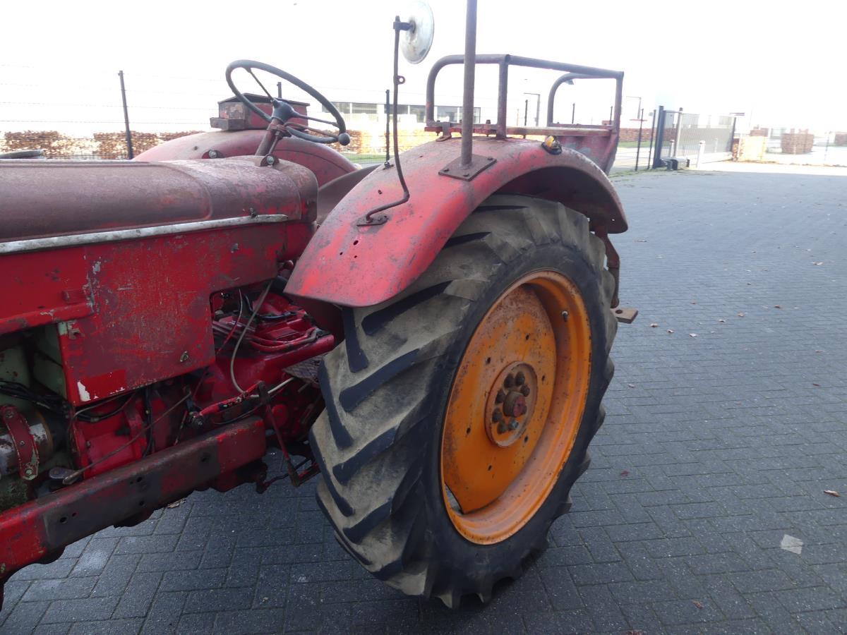 Hanomag Granit R332