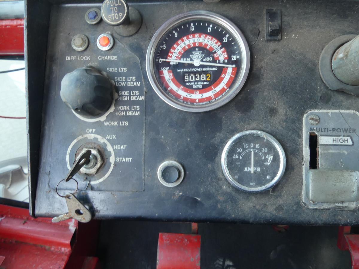 Massey-Ferguson 1200