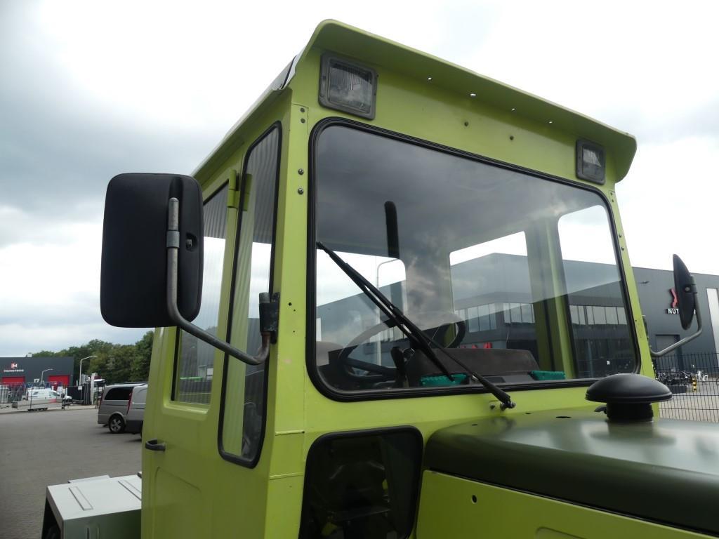 Mercedes Benz Trac 700