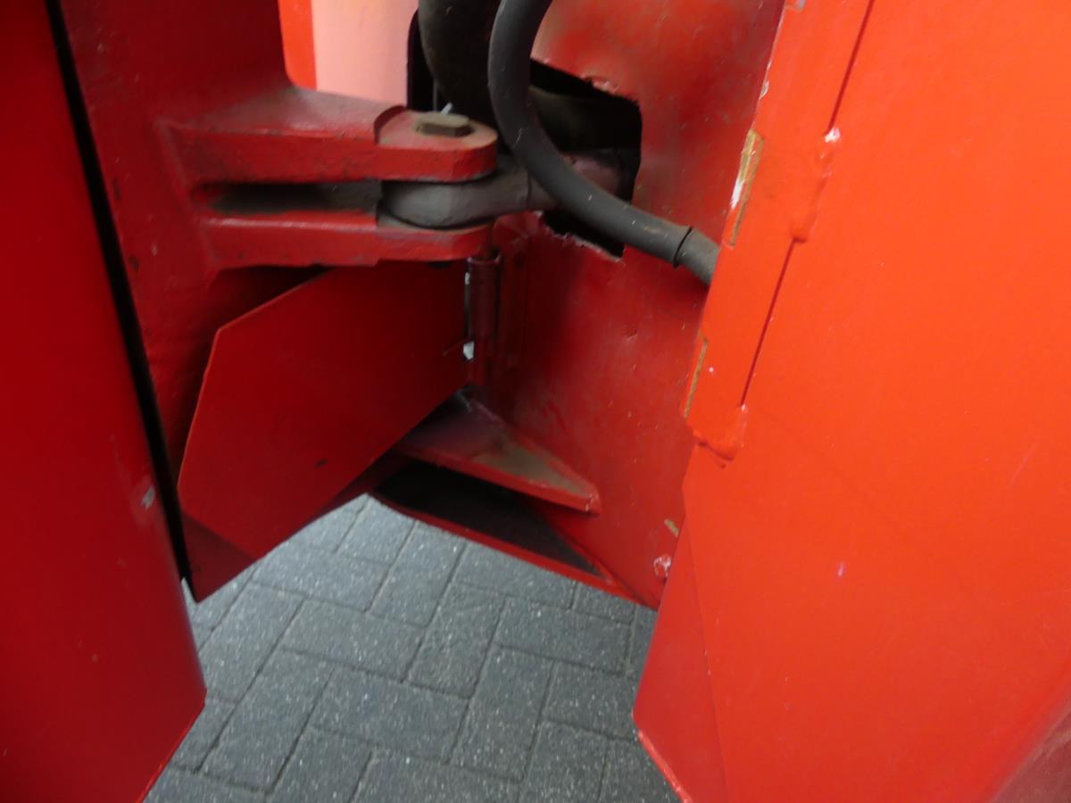 Massey-Ferguson 1200