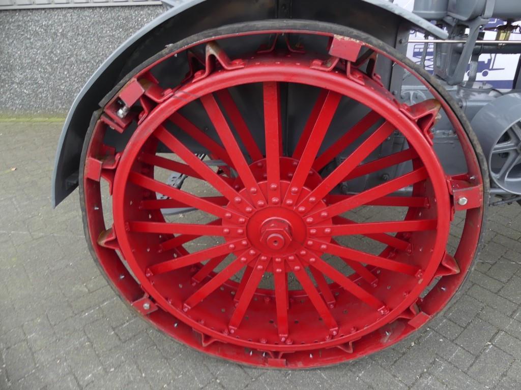 MC Cormick Deering 10/20 