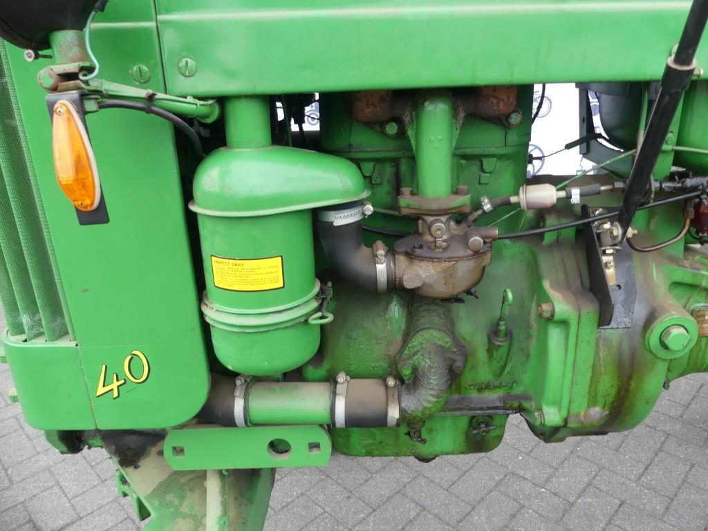 John-Deere 40