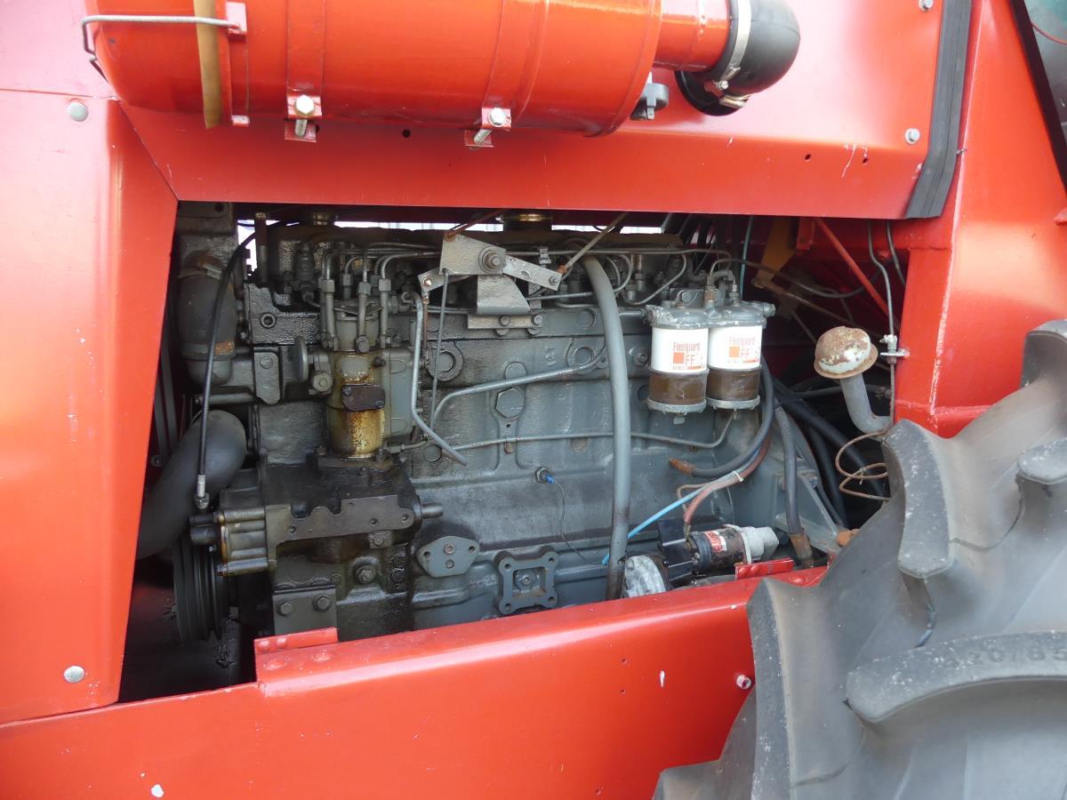 Massey-Ferguson 1200