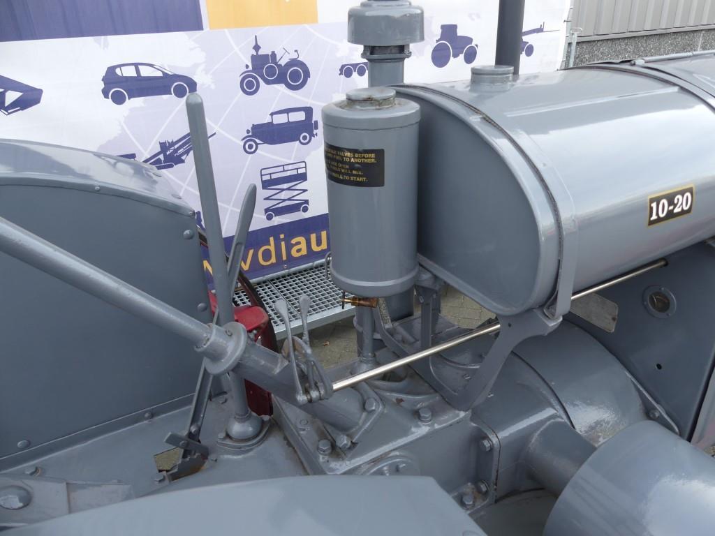 MC Cormick Deering 10/20 